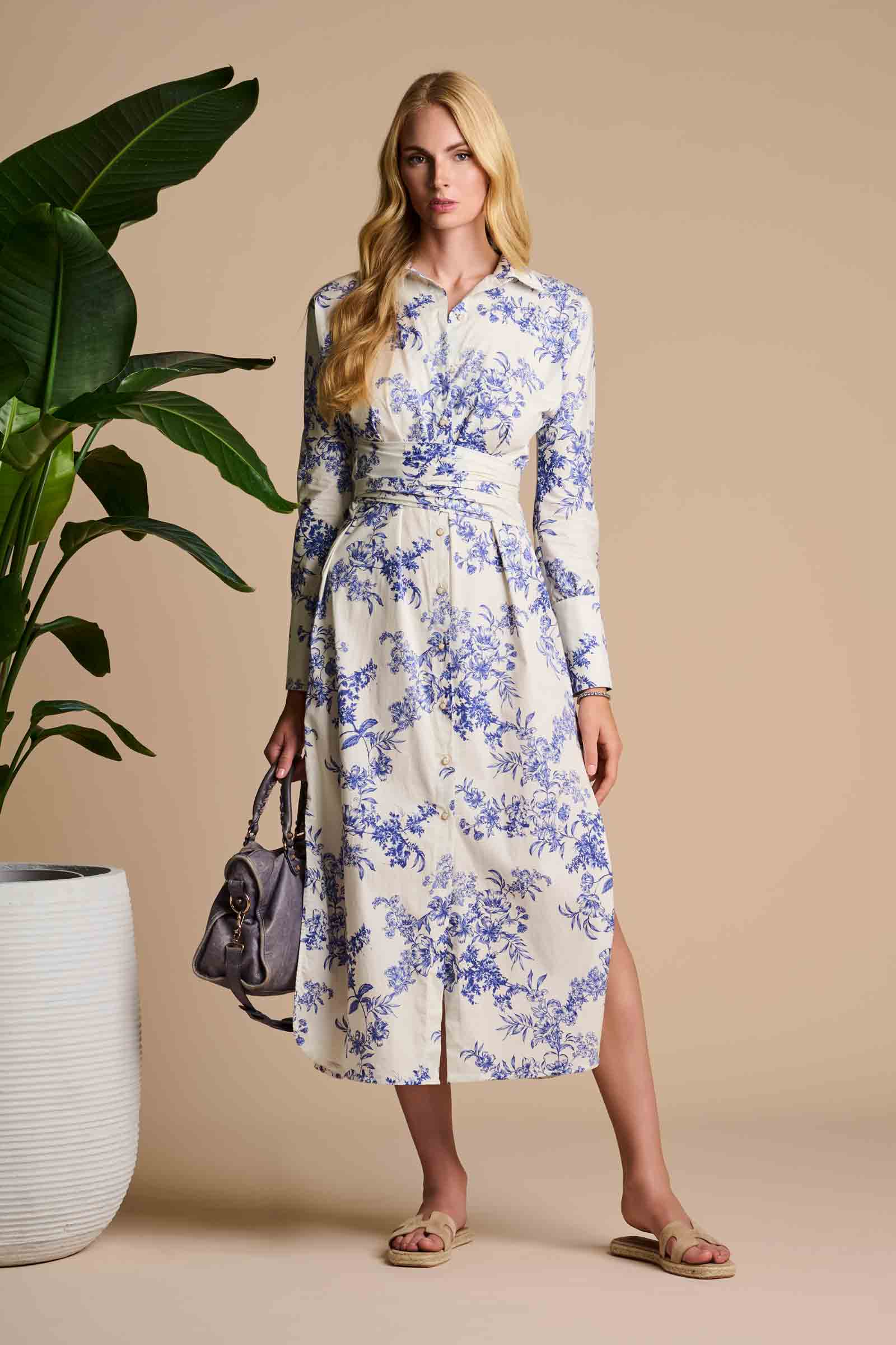 The Captiva 2.0 Shirt Dress | Vanilla China Blue Damask
