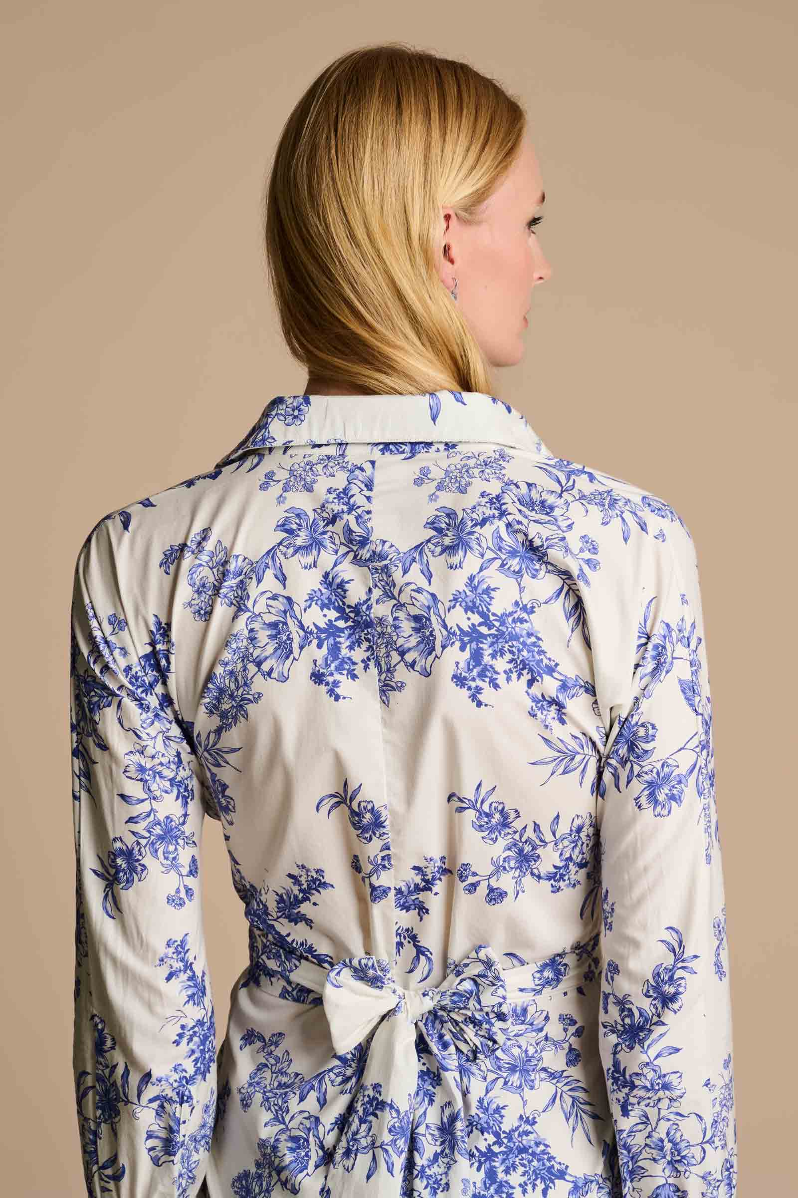 The Captiva 2.0 Shirt Dress | Vanilla China Blue Damask