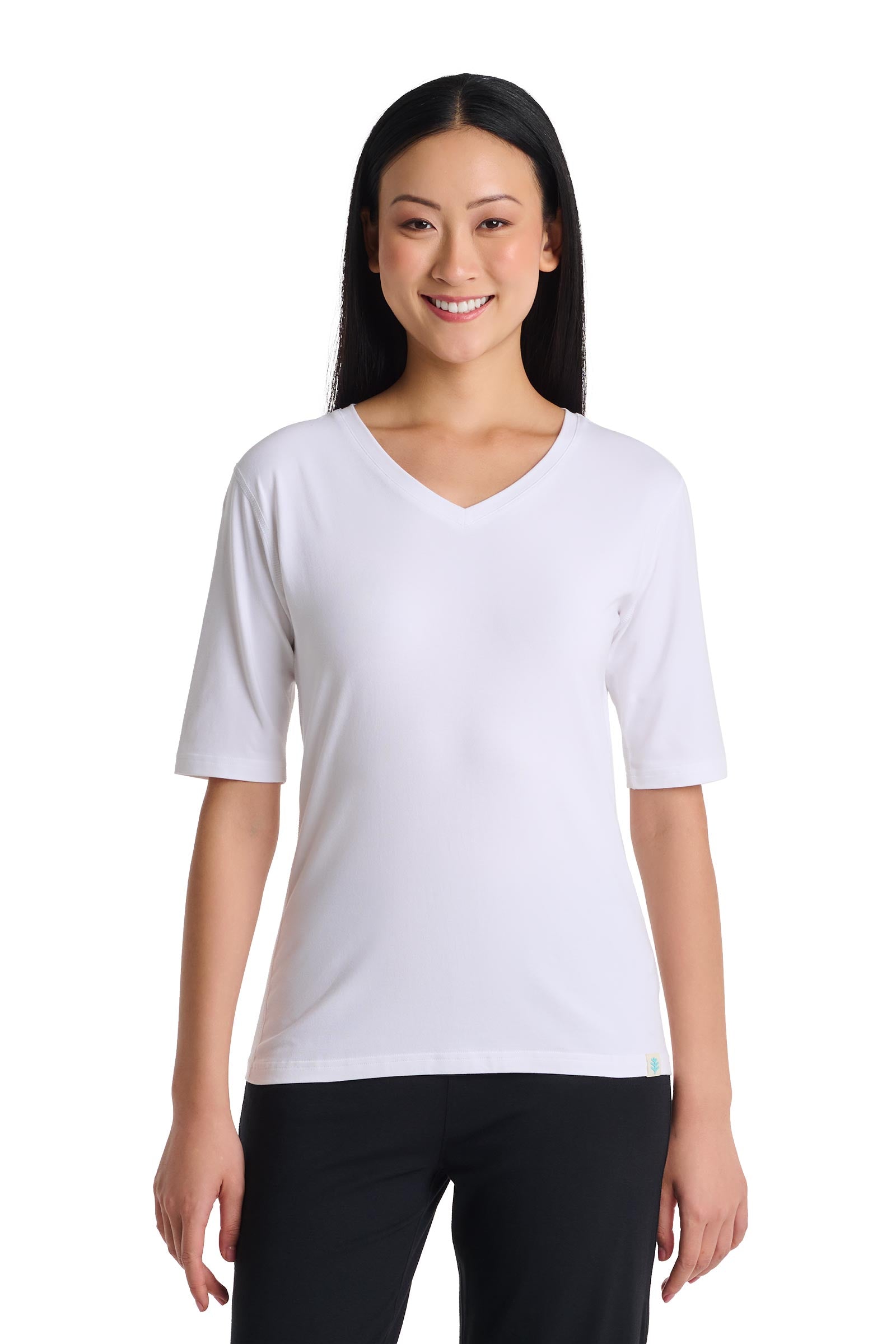 Women's Morada Fitted V-Neck Short Sleeve T-Shirt | White
