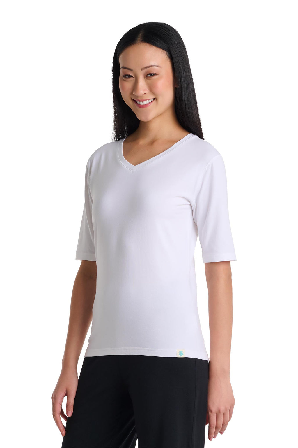 Women's Morada Fitted V-Neck Short Sleeve T-Shirt | White