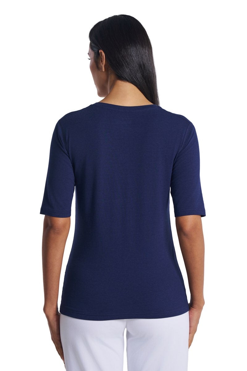 Women's Morada Fitted V-Neck Short Sleeve T-Shirt | Navy